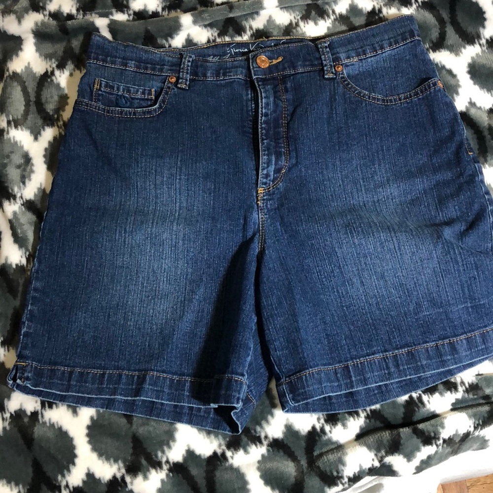 Gloria Vanderbilt jeans shorts size‎ 10